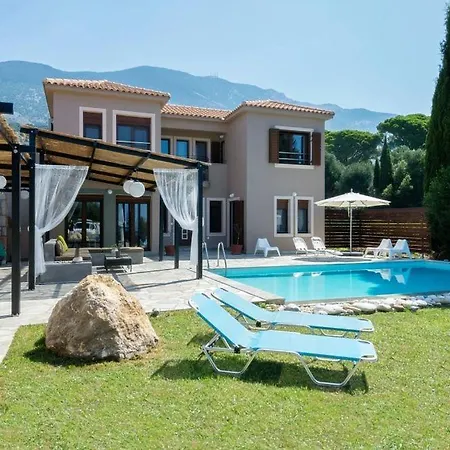 Trapezaki Sleeps 6 Villa Trapezaki (Kefalonia)