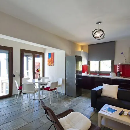 Trapezaki Sleeps 6 * Trapezaki (Kefalonia)