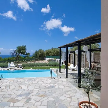 Trapezaki Sleeps 6 * Trapezaki (Kefalonia)